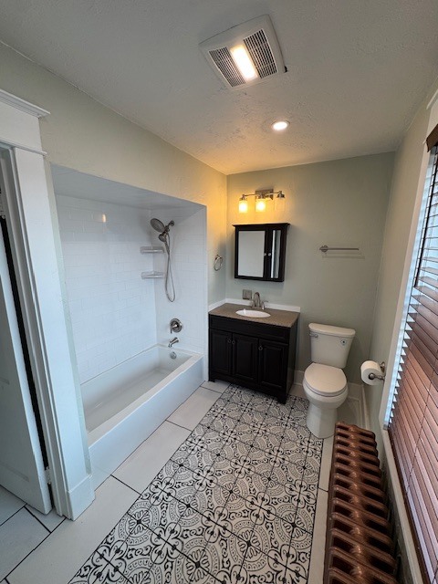 Building Photo - 1218 Lewis Ave