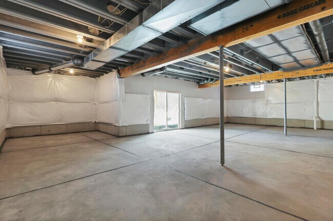 Building Photo - 12122 Warbler Wy