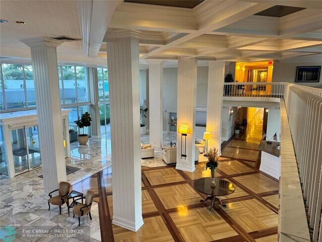 Building Photo - 2100 S Ocean Ln