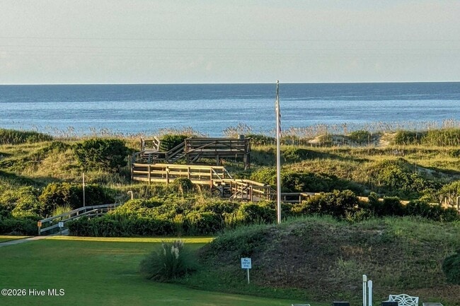 Building Photo - 301 Commerce Way