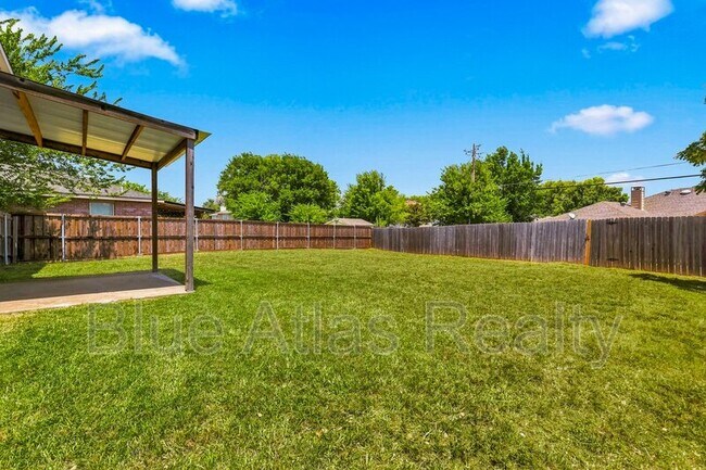Building Photo - 2744 Frontier Ln