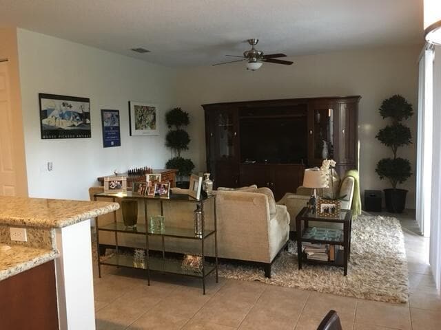Building Photo - 8845 Sandy Crest Ln