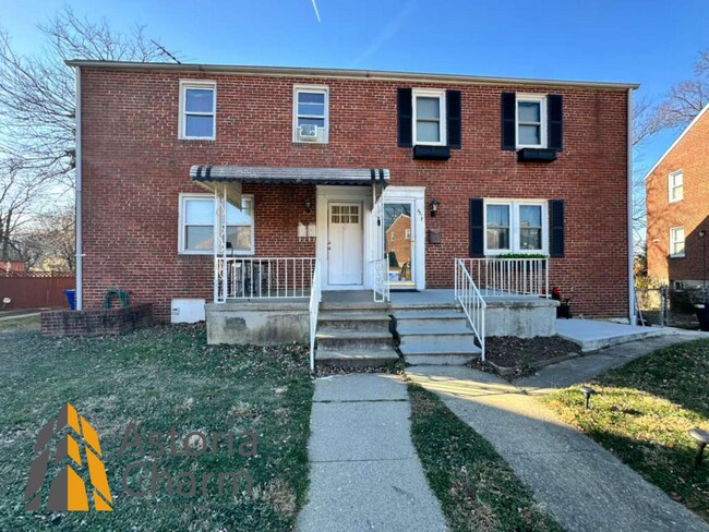 Building Photo - 3519 Rosekemp Ave