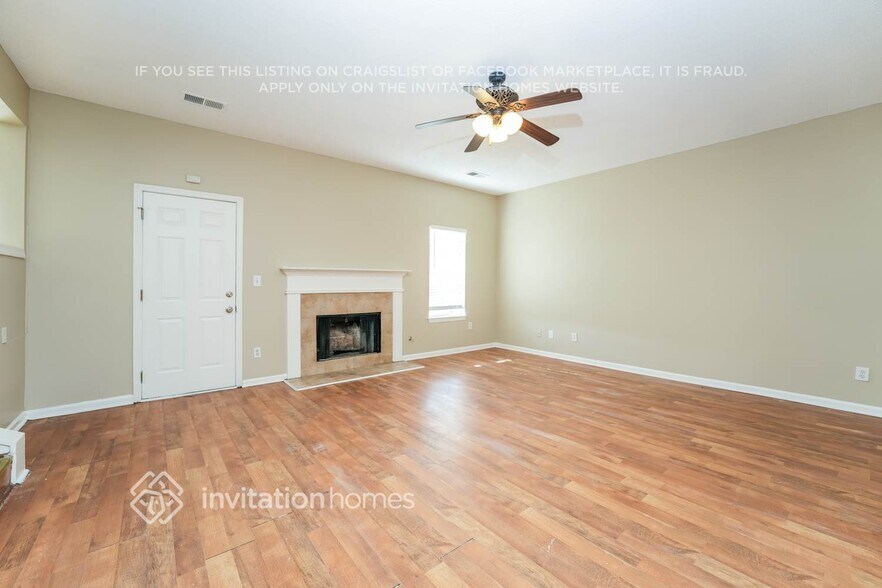 Building Photo - 489 Lakewater Estates Dr