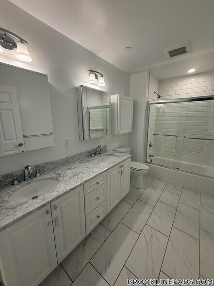 Building Photo - 104 Ellery Ct