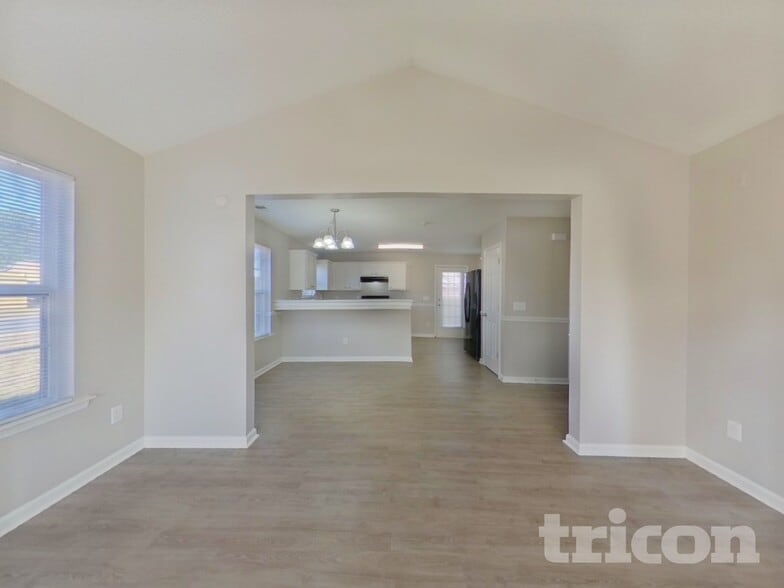 Building Photo - 3543 Arvin Dr