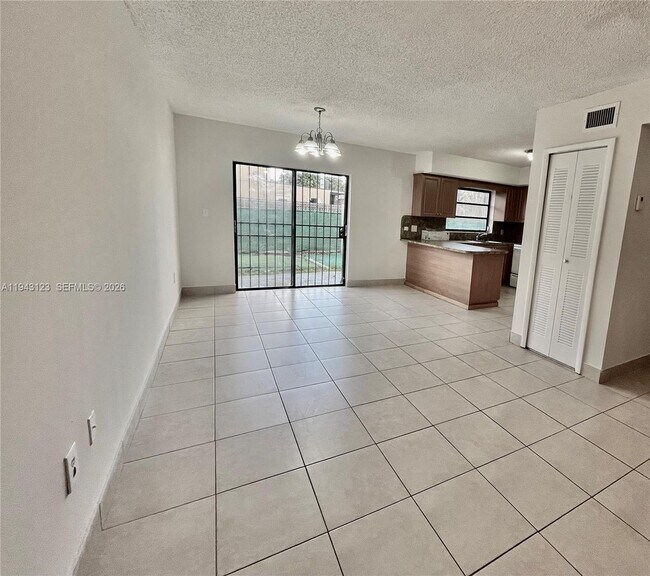 Building Photo - 1127 W 37th St