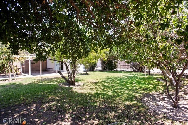 Building Photo - 556 N Sunset Ave