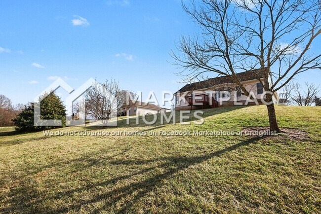 Building Photo - 3028 Dairy Farm Dr