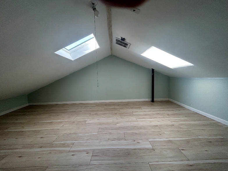 Building Photo - 24 Huron Ave