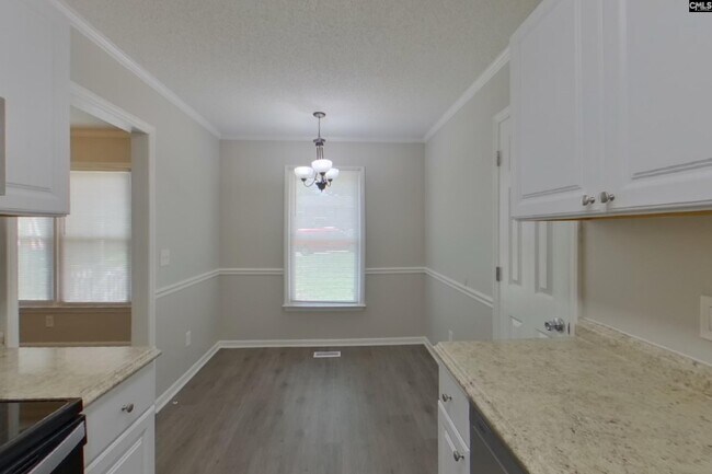 Building Photo - 216 Netherland Dr