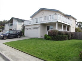 Building Photo - 633 Silver Ave