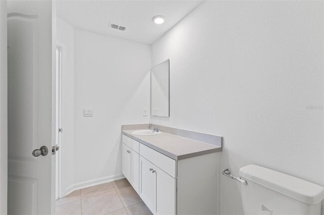 Building Photo - 516 Redbud Rd