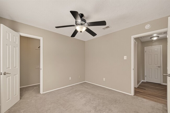 Building Photo - 17043 Coachmaker Dr