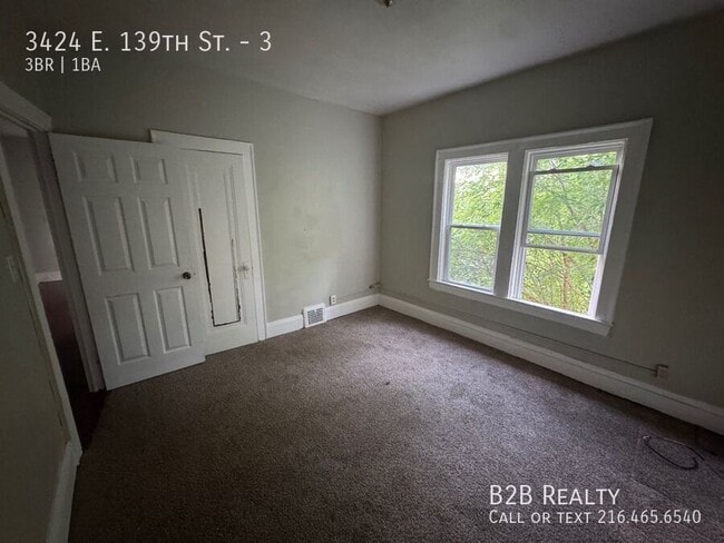 Building Photo - 3424 E 139th St