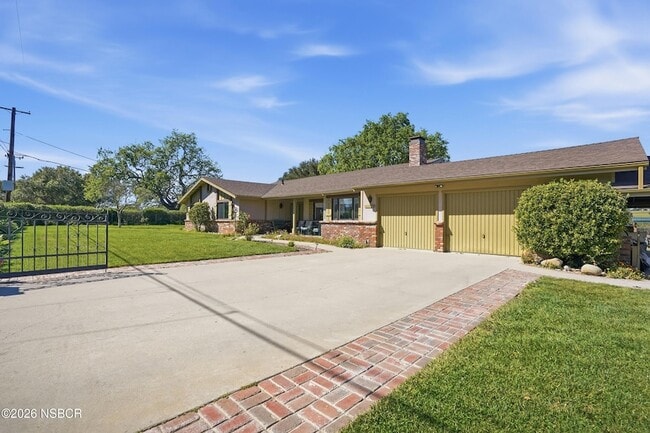 Building Photo - 2611 Janin Way