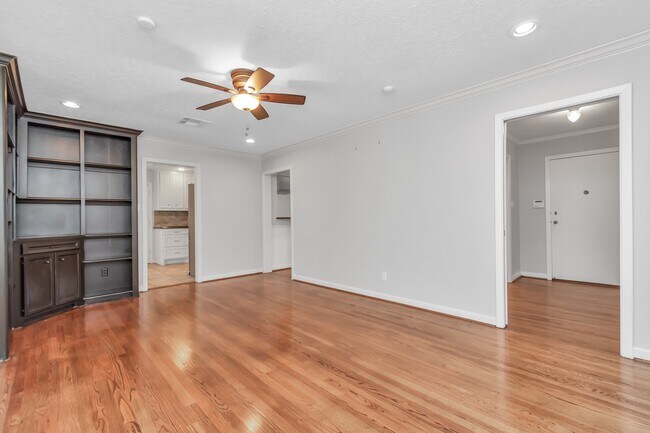 Building Photo - 4611 Merwin St