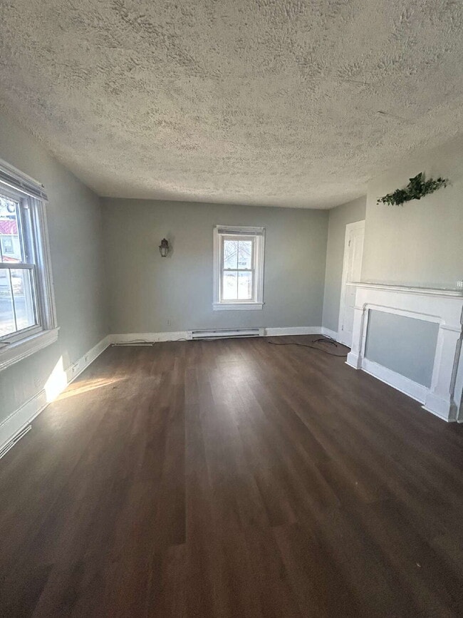 Building Photo - 1-Bedroom 1 Bath in the Heart of Front Royal.