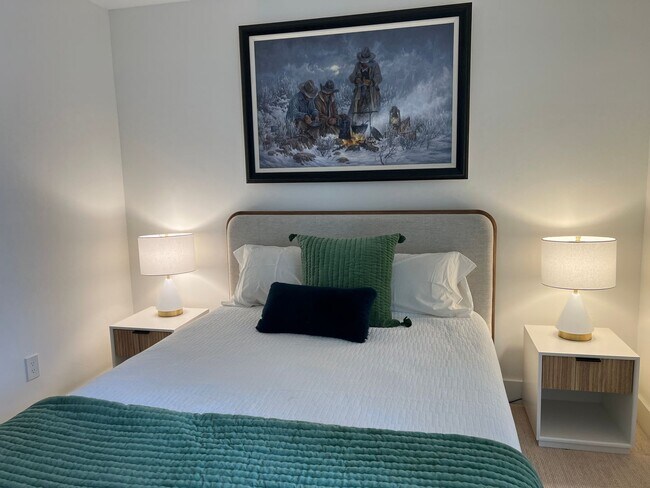 Building Photo - Modern 2 BDR Retreat: Serene Backyard