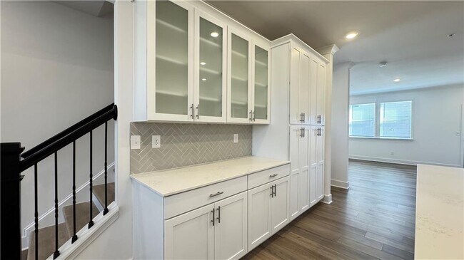 Building Photo - 100 Agnew Wy