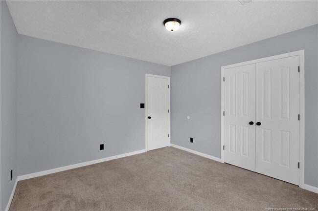 Building Photo - 1183 Helmsley Dr
