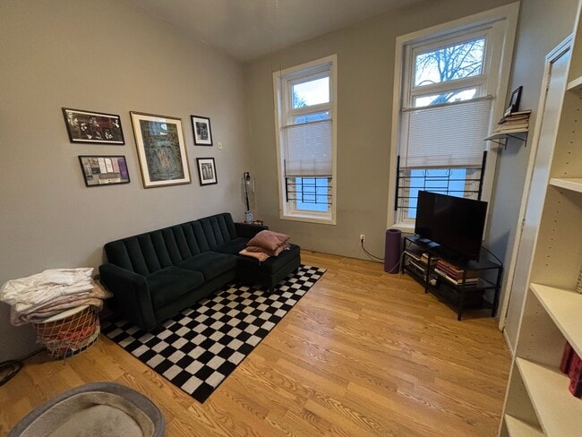 Building Photo - 1429 N Elk Grove Ave