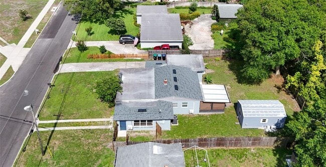 Building Photo - 6036 Dogwood Dr