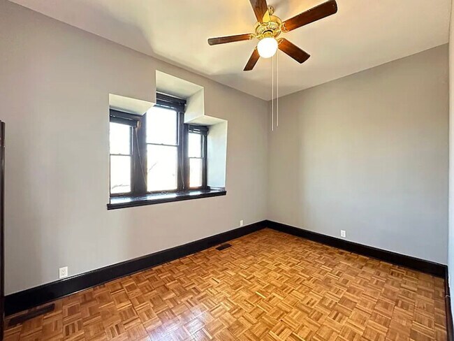 Building Photo - 238 S Ashland Ave
