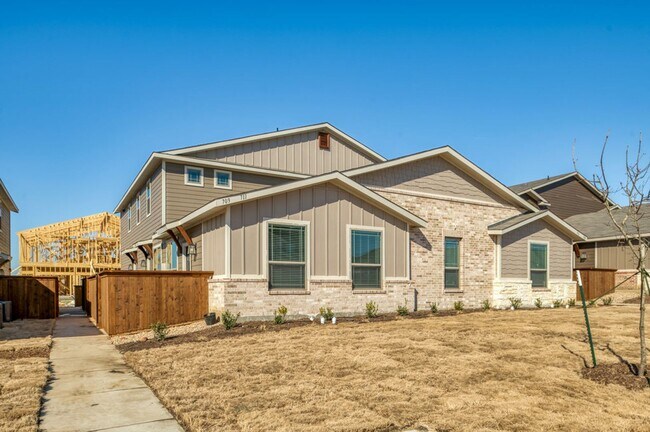 Building Photo - GORGEOUS 2 BEDROOM FOUR PLEX LOCATED IN MIDLOTHIAN ISD!