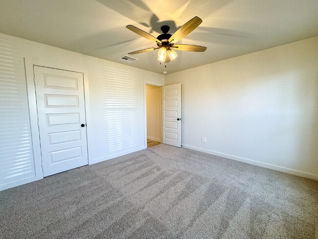 Building Photo - Brand-New 3-Bed in Escondido Crossing!