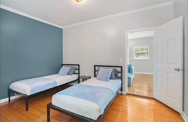 Building Photo - 411 Dorsey Rd