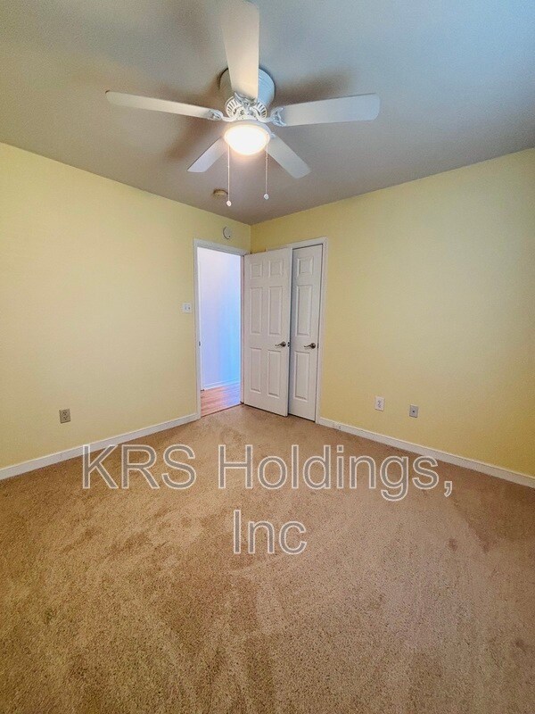 Building Photo - 5701 Piney Ridge Ct