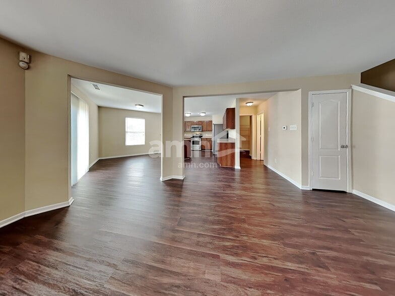 Building Photo - 1320 Perga Ct