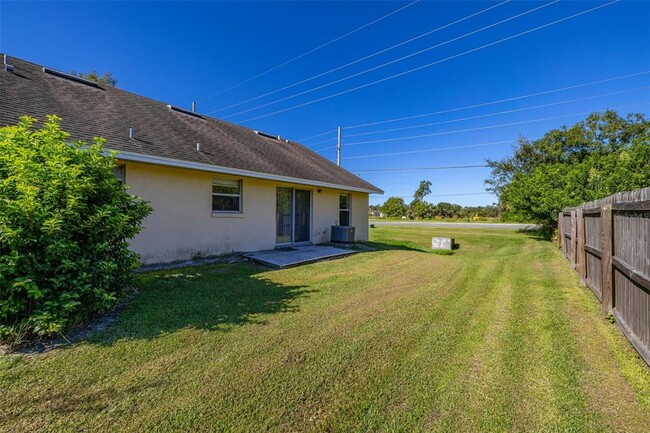 Building Photo - 3141 Enclave Ct