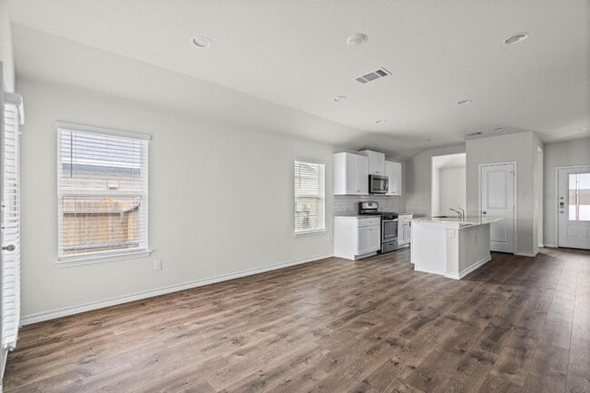 Building Photo - 388 Arbor Hills