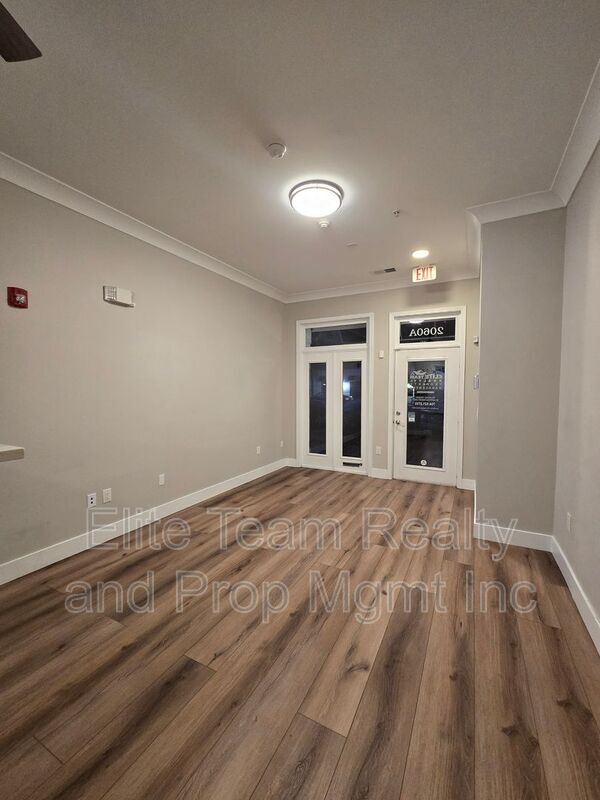 Building Photo - 2060 Ayrsley Town Blvd