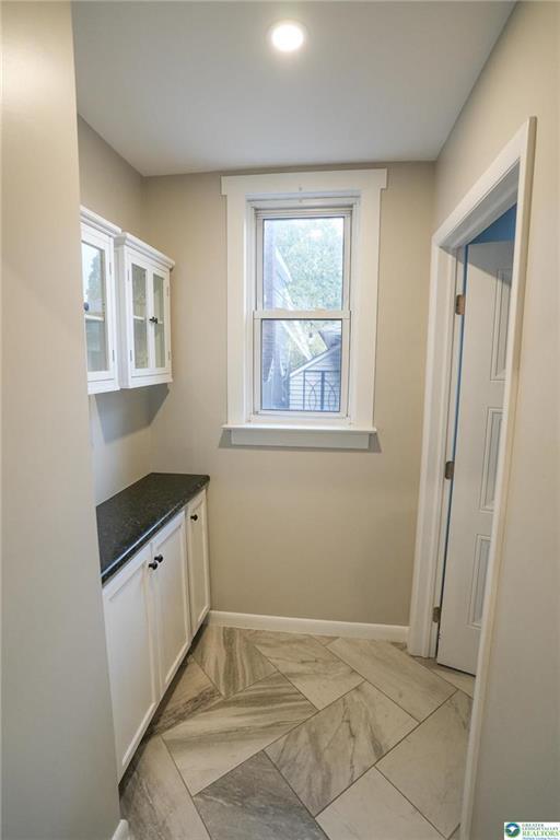 Building Photo - 628 Coal St