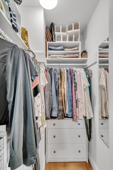 Building Photo - 38 Juniper St