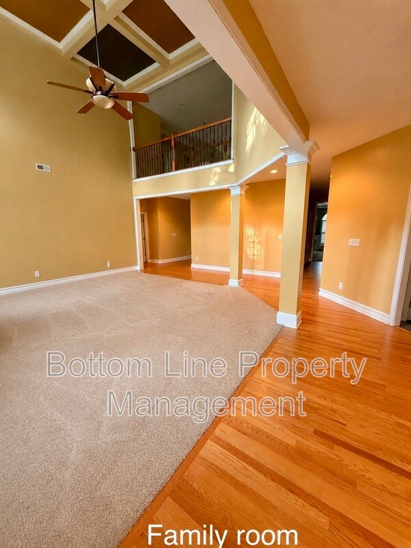 Building Photo - 8045 Talcott Dr