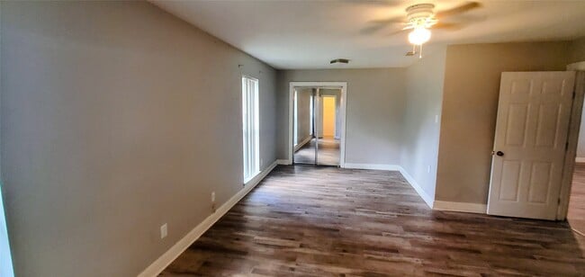 Building Photo - 15414 W Hampton Cir