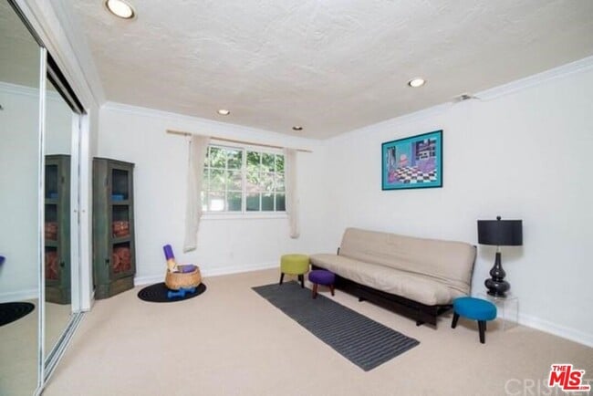 Building Photo - 4949 Palomar Dr