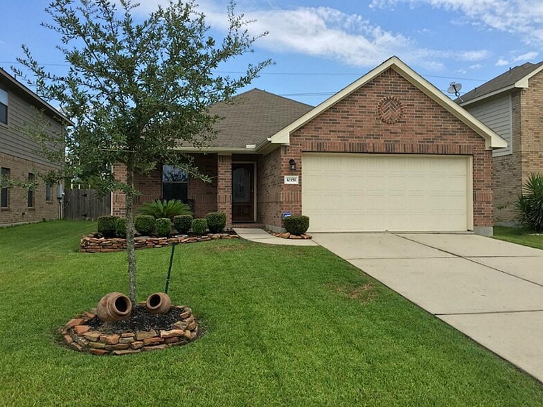 Primary Photo - 10351 Whisper Bluff Dr