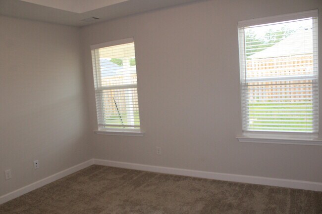 Building Photo - 8116 Bannock Cir