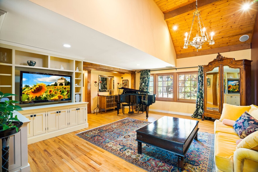 Building Photo - 25736 Punto de Vista Dr