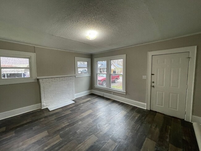 Building Photo - SH341-319 Clegg