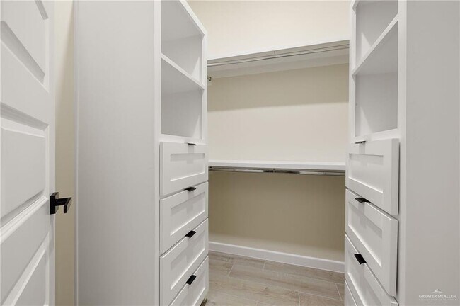 Building Photo - 13 Puffin Ave