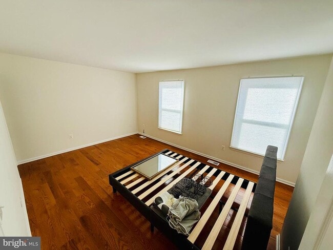 Building Photo - 6291 Kerrydale Dr