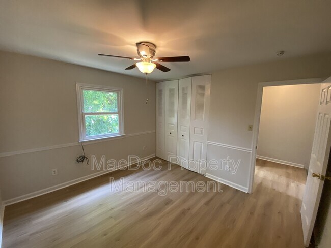 Building Photo - 128 Hickok Cir