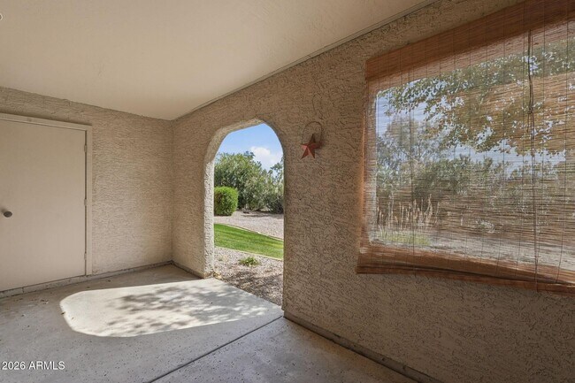 Building Photo - 9450 N 94th Pl