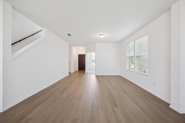 Building Photo - 2424 Castlebar Dr